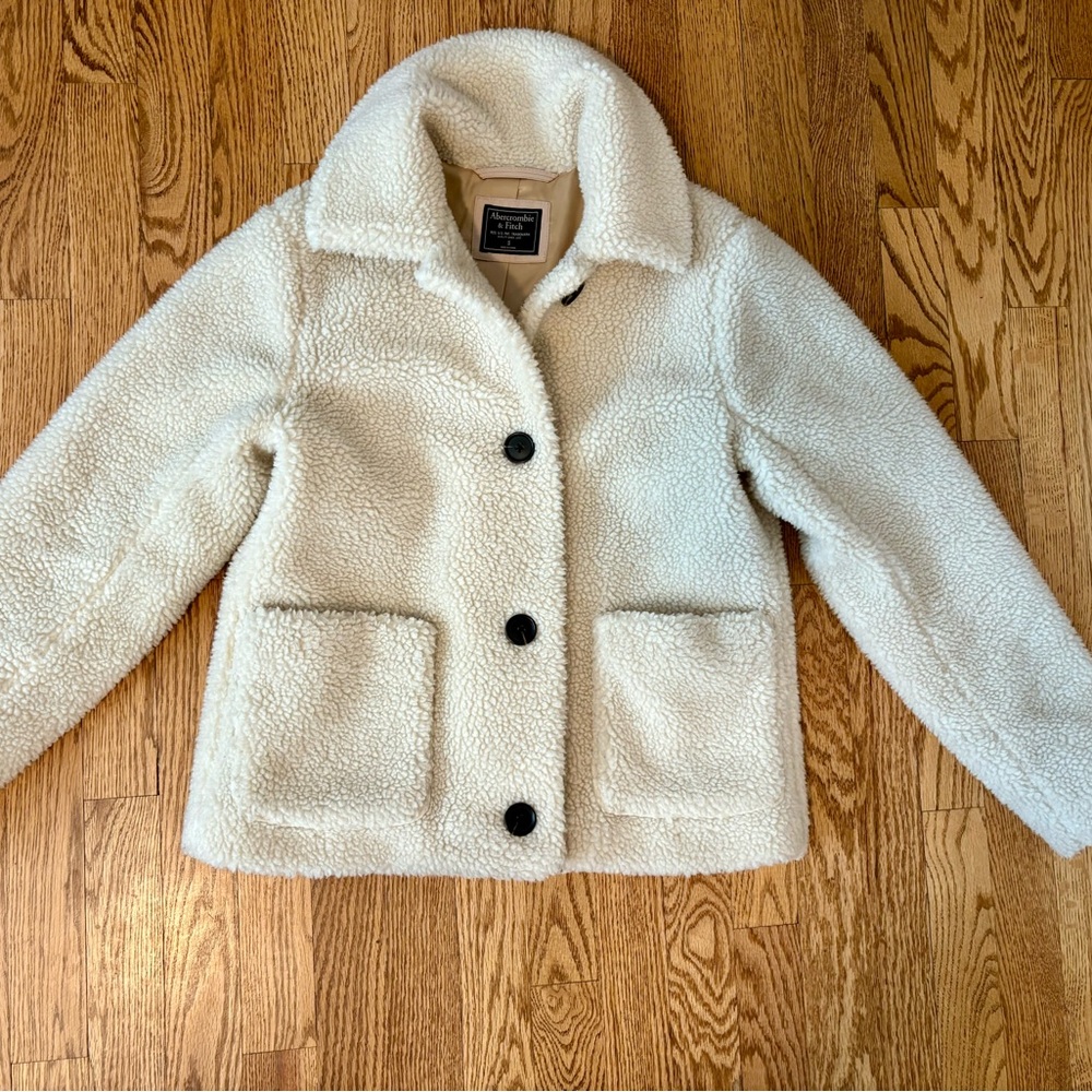 Abercrombie and Fitch - Faux Fur - Small - Picture 2 of 6